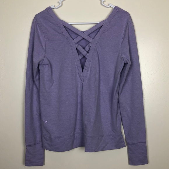 ✨Old Navy Active Sweater w/ Fun Back✨ - Picture 5 of 8